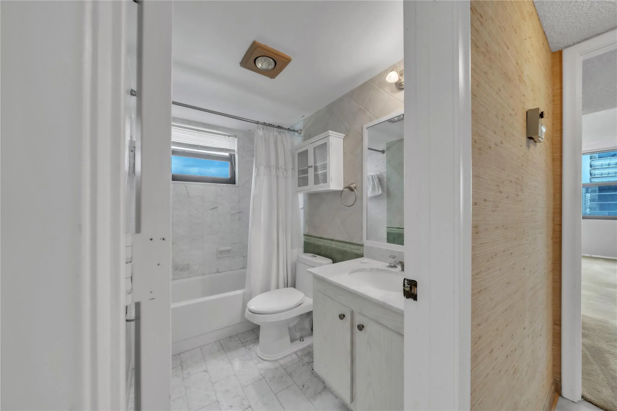 2401 S Ocean Dr, #505