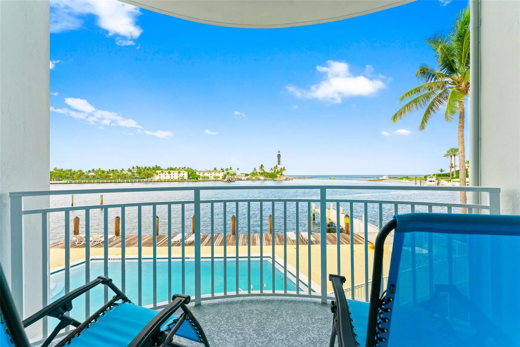 2508 Bay Dr, #209