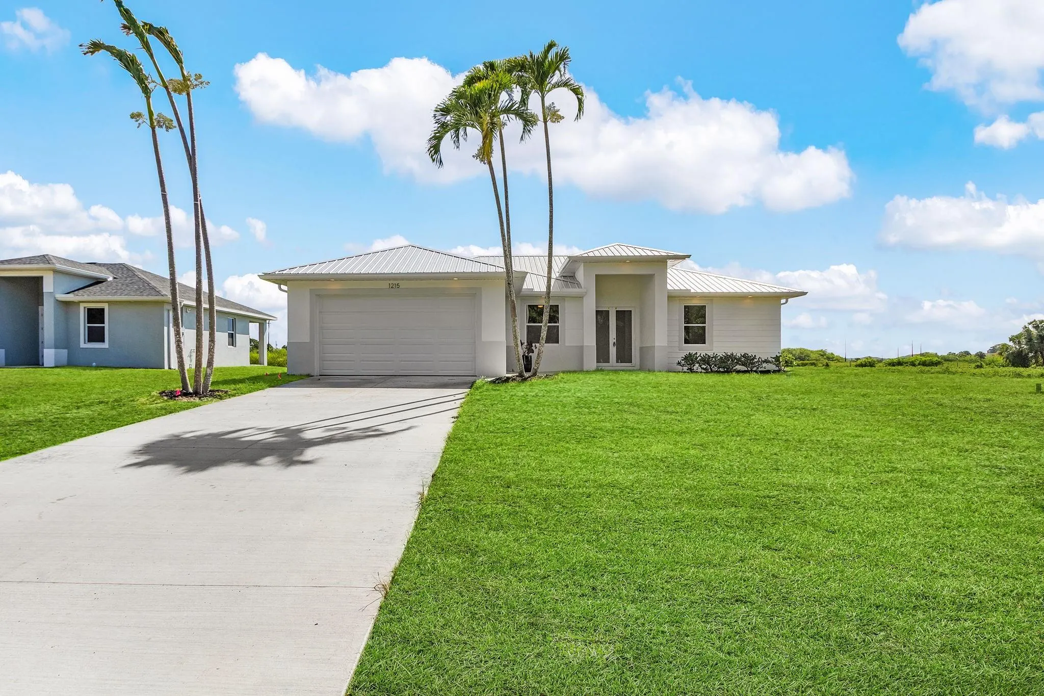 1215 Andover Dr