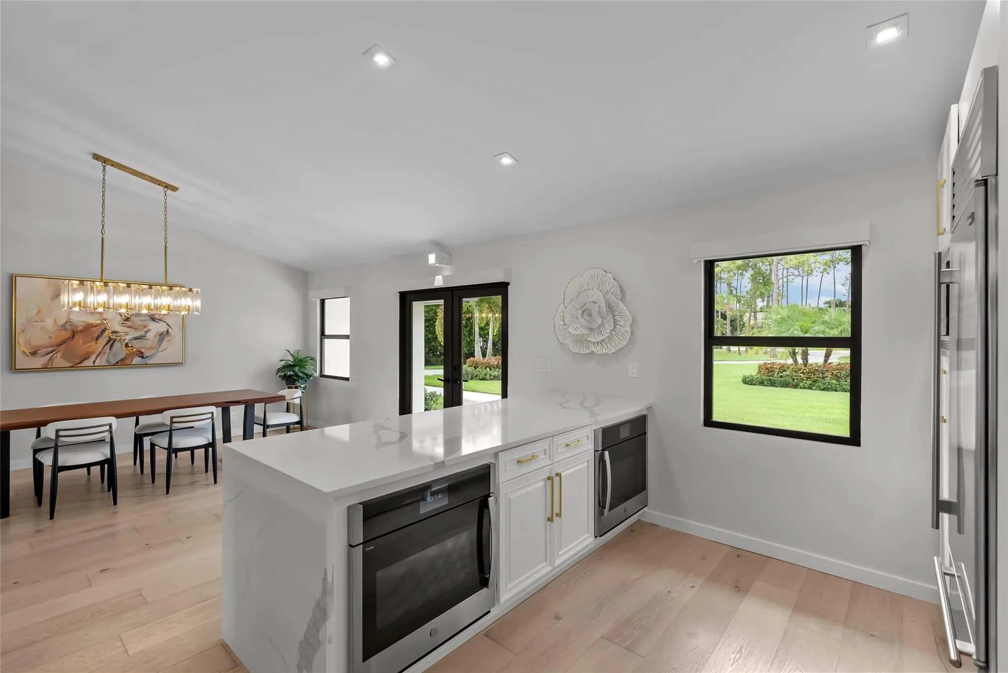 8611 Gullane Ct