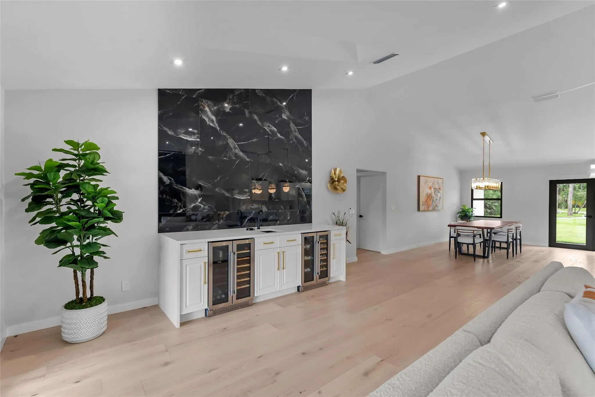 8611 Gullane Ct