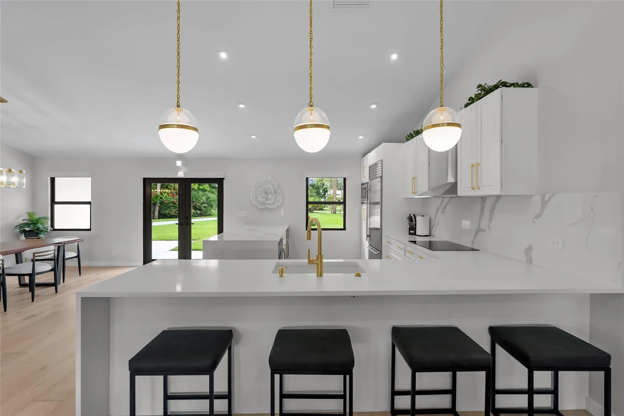 8611 Gullane Ct
