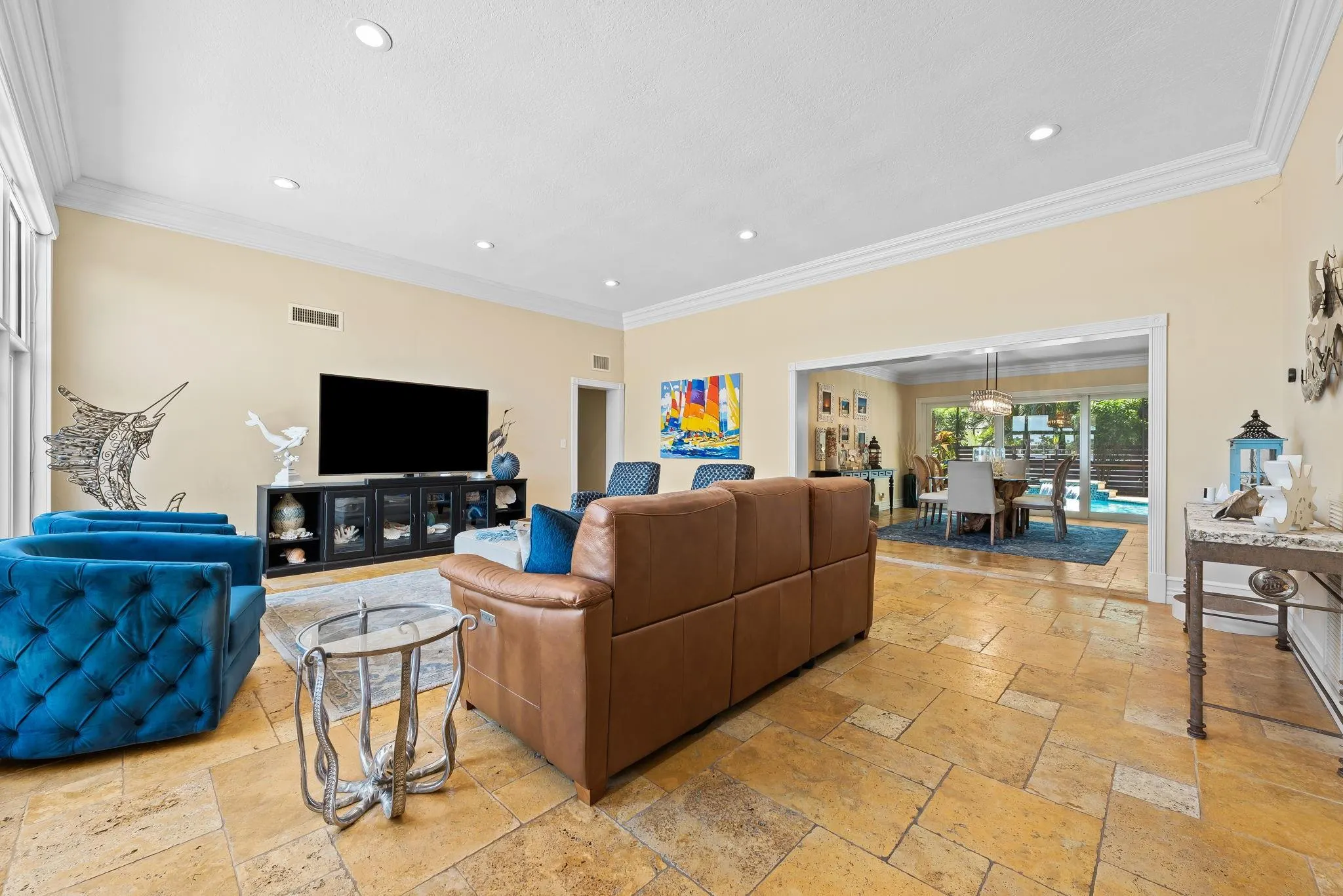 804 S Southlake Dr