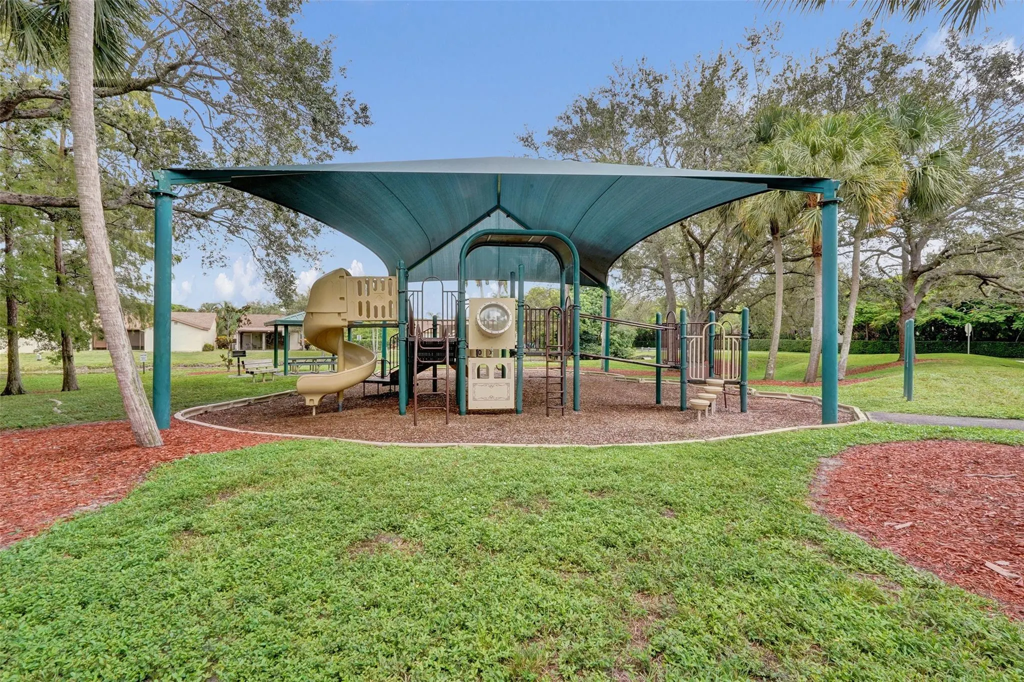 4407 NW 20th St, #450
