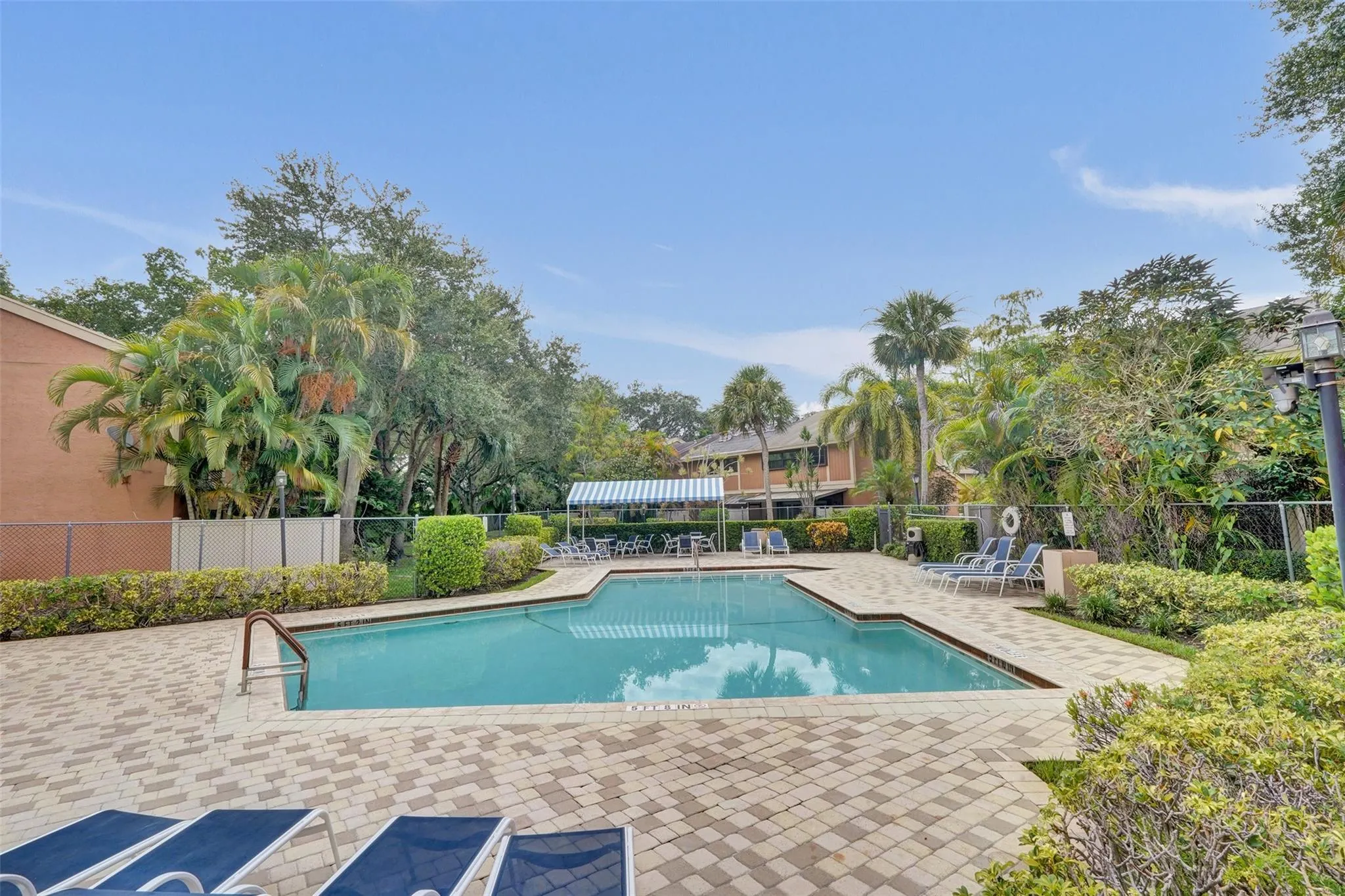 4407 NW 20th St, #450