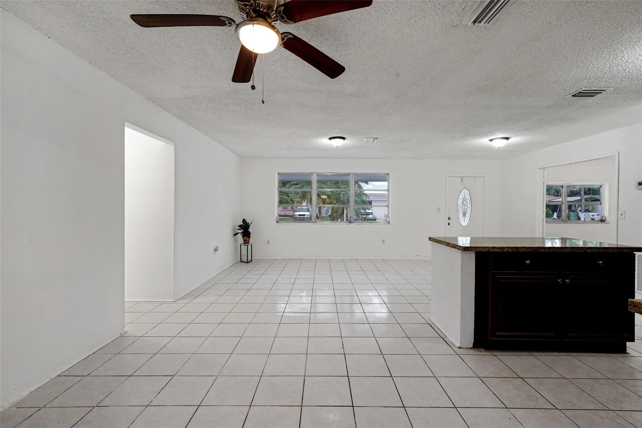 8461 NW 14th St