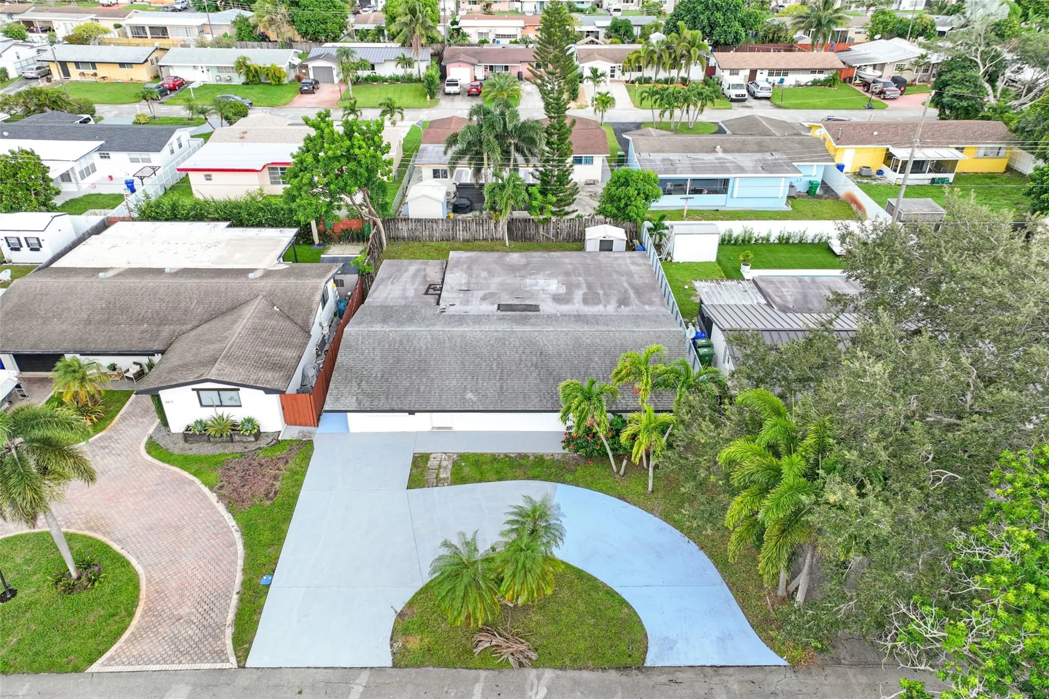 8461 NW 14th St