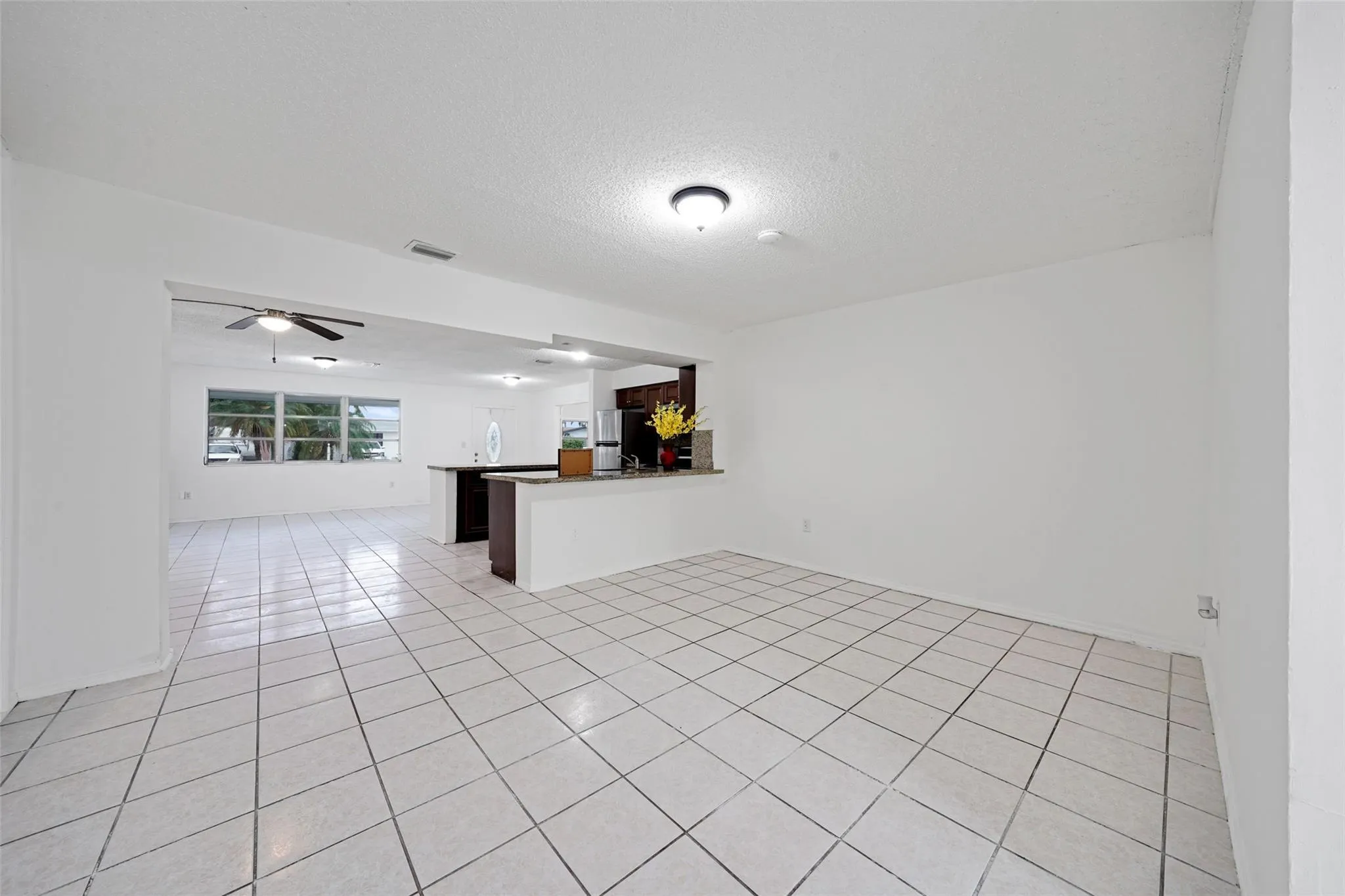8461 NW 14th St