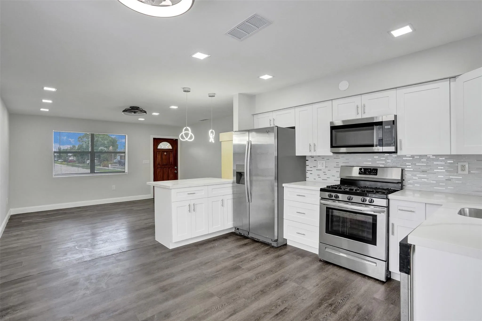 2501 NW 87th ave