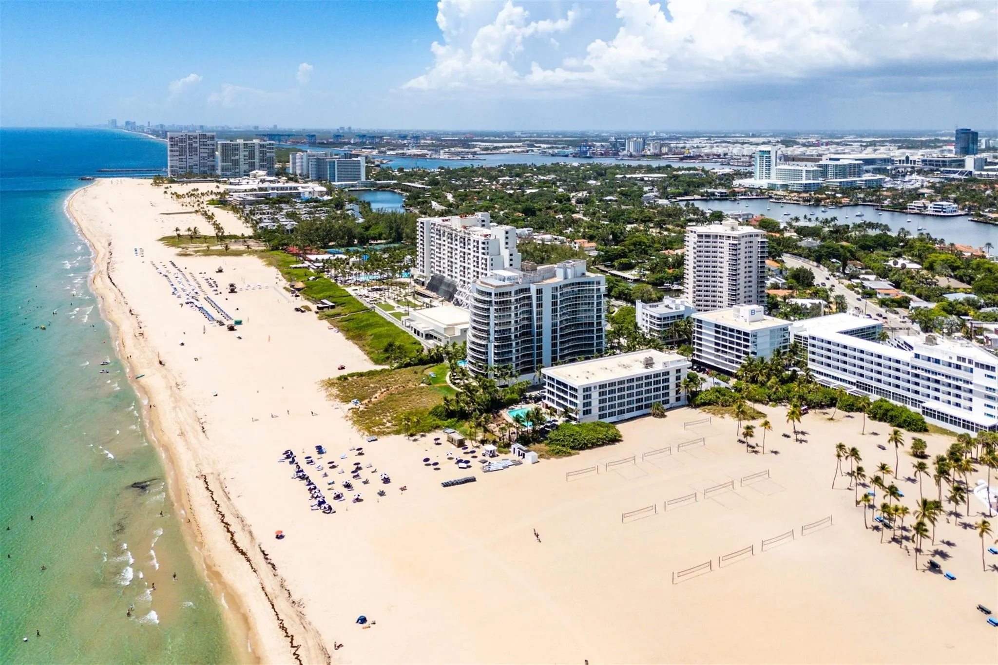 3000 Holiday Dr, #1605