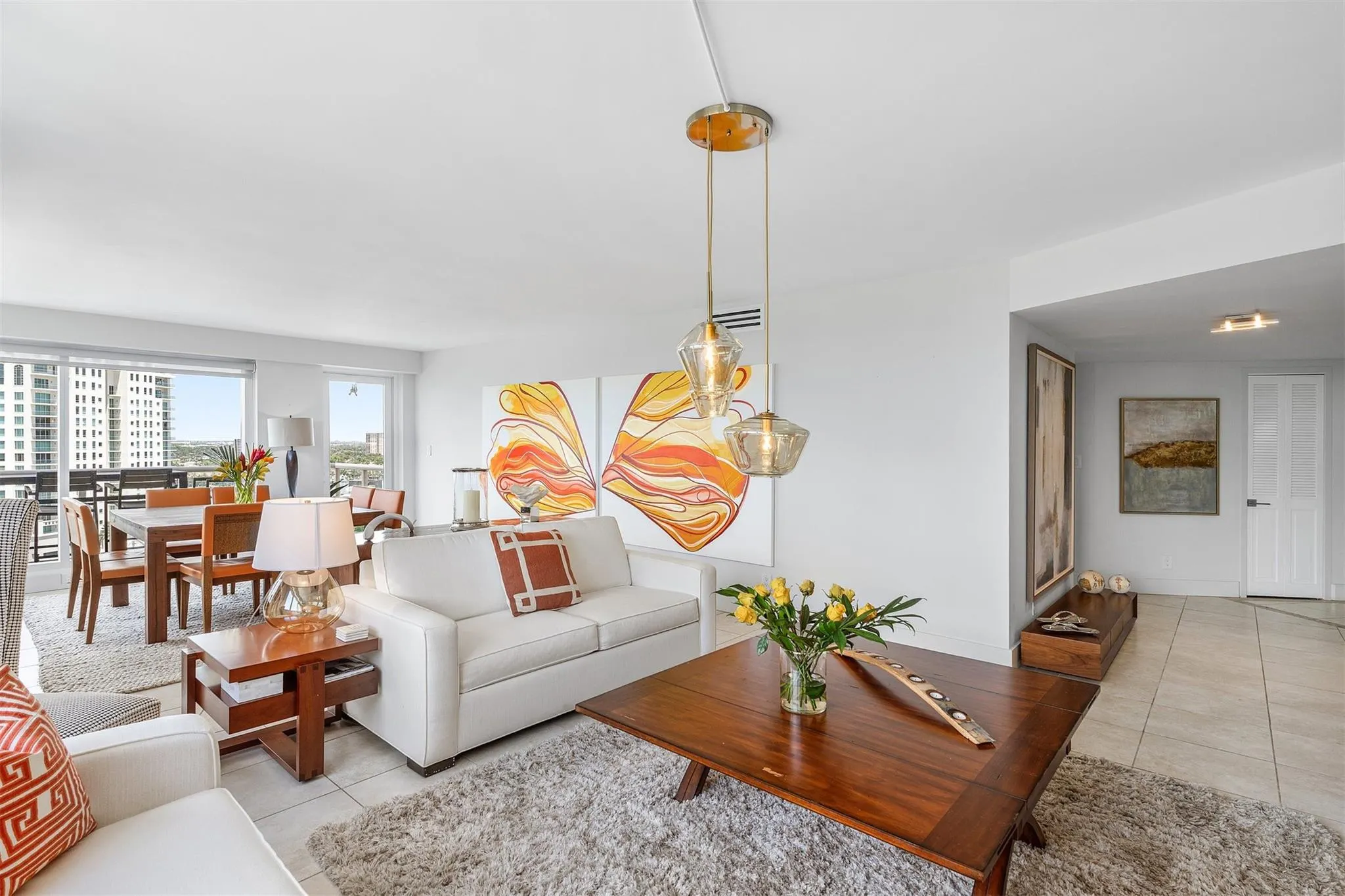 3000 Holiday Dr, #1605