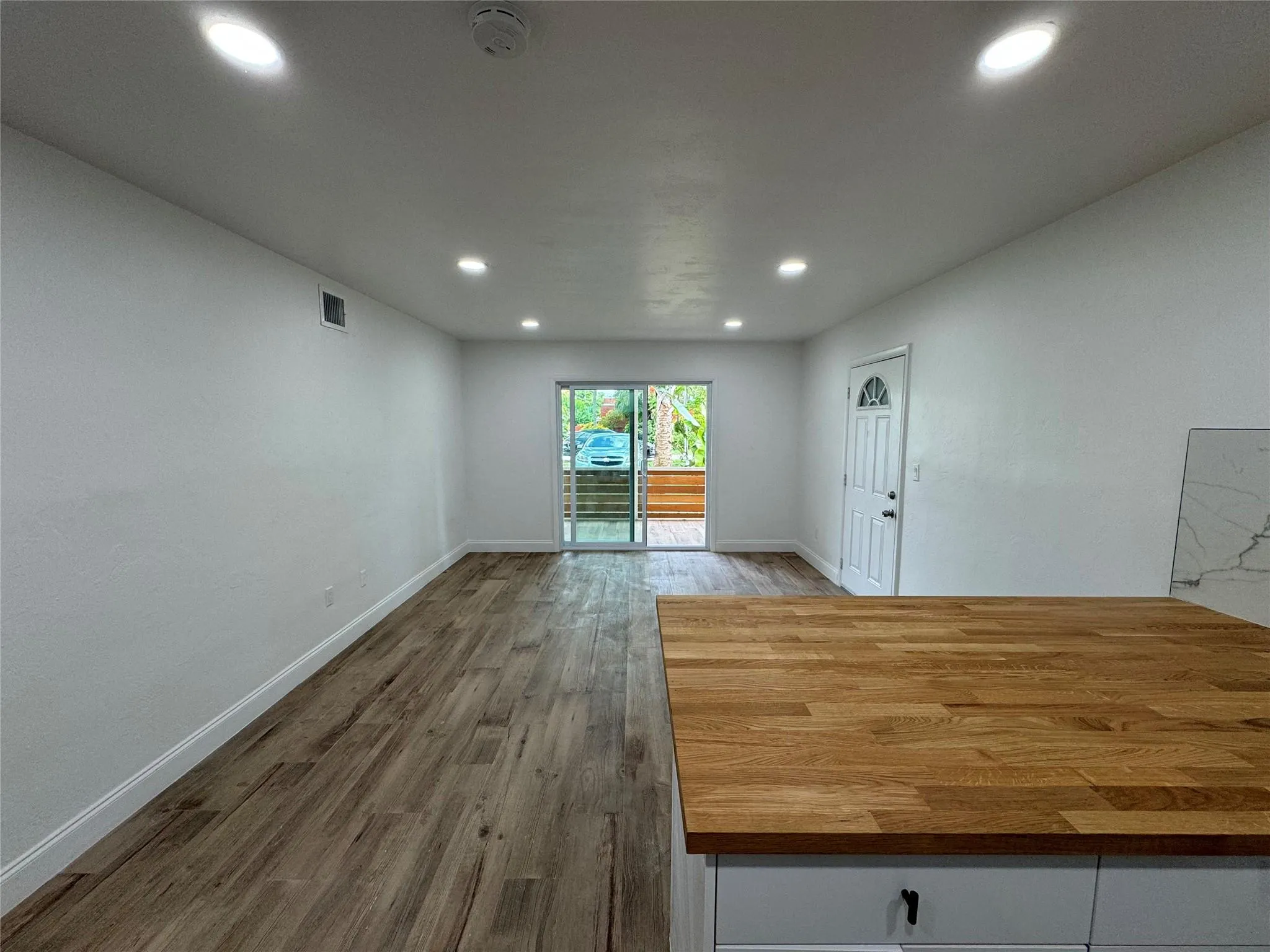 2200 NE 173rd Street