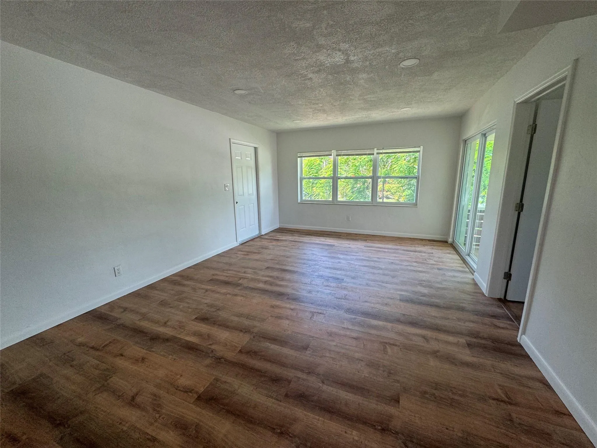 2200 NE 173rd Street
