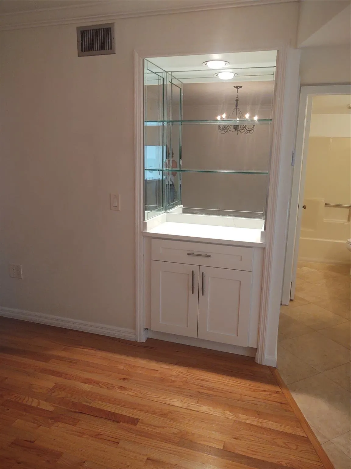301 Club Cir, #103