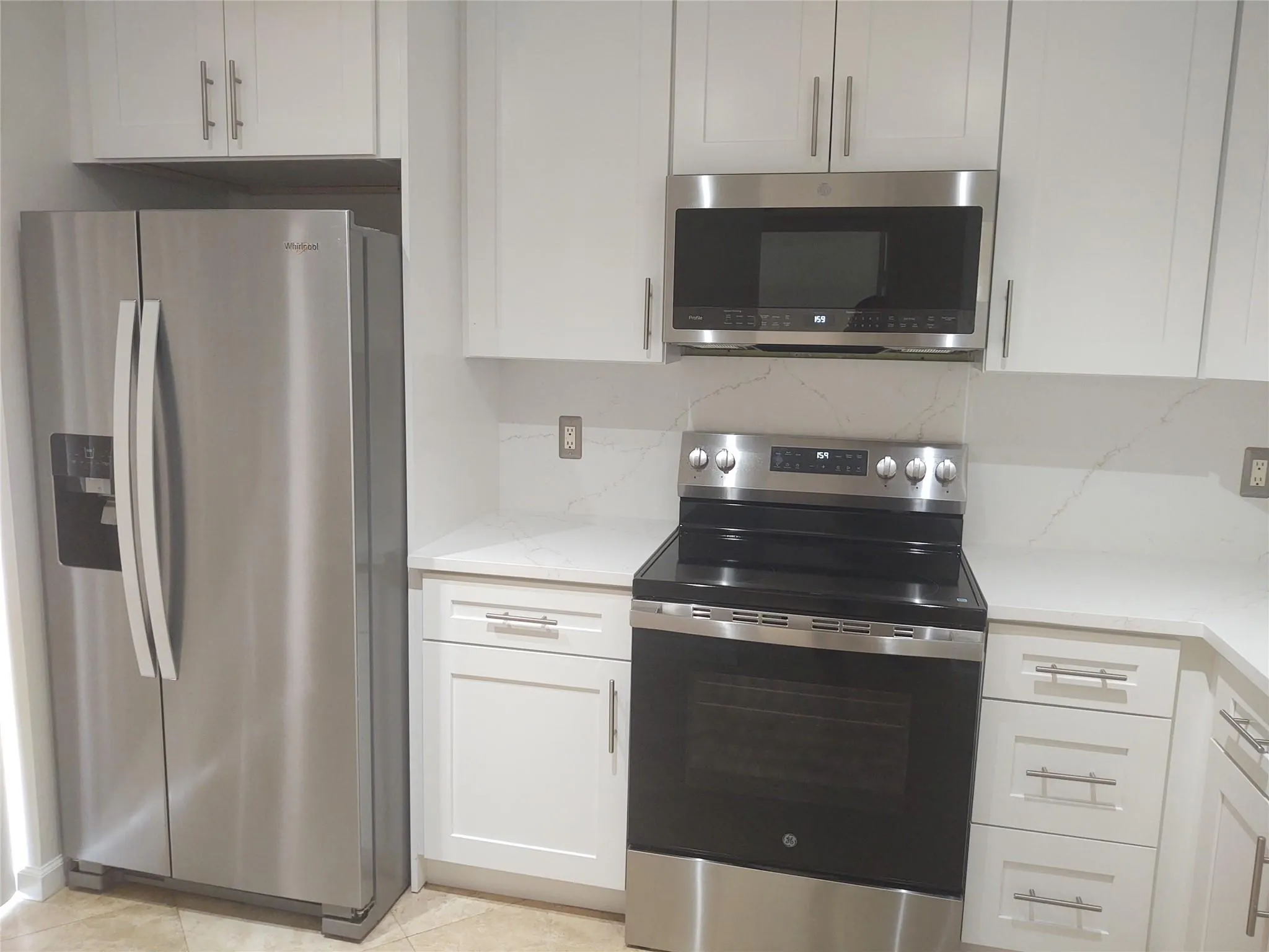 301 Club Cir, #103