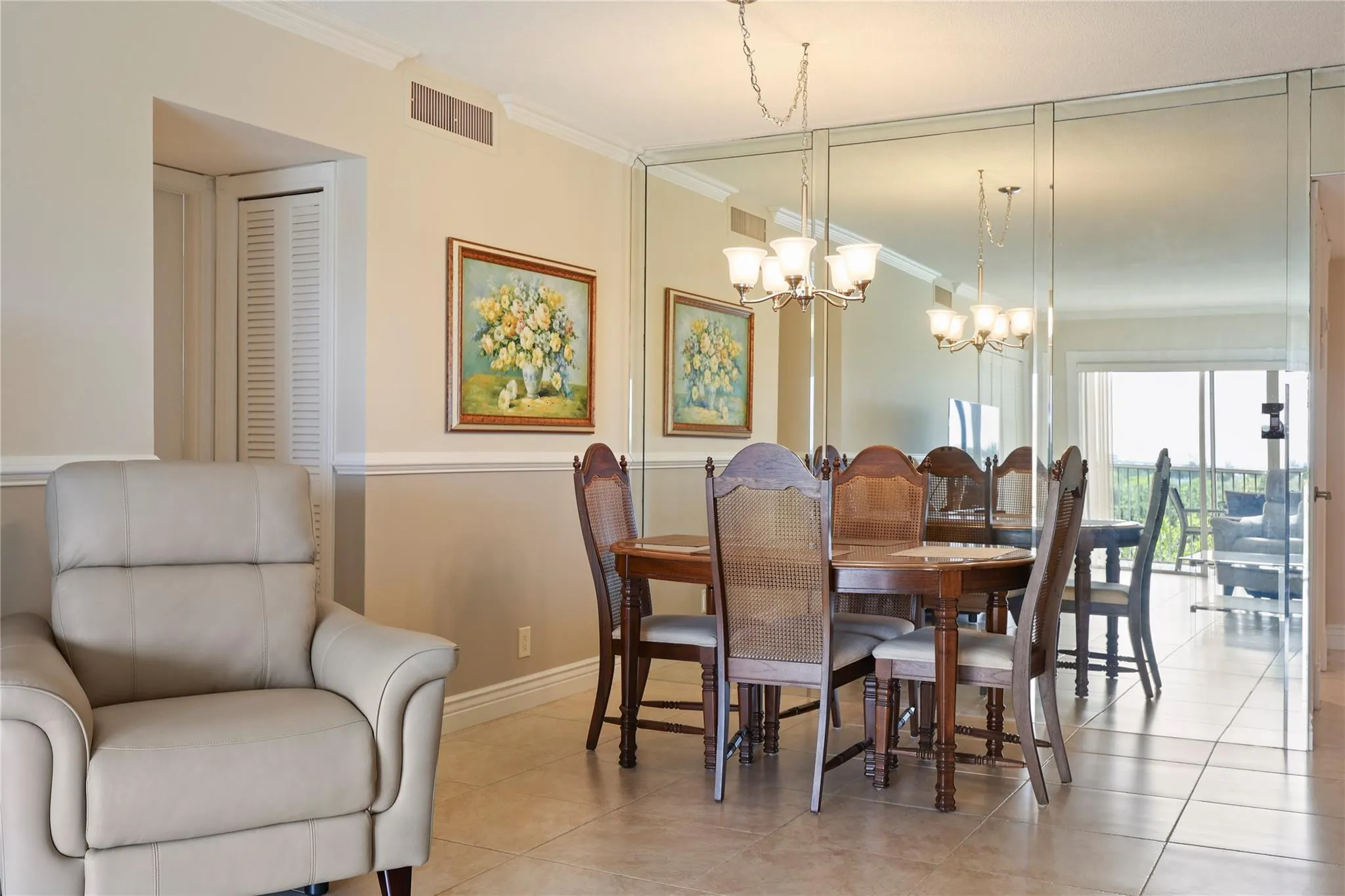3050 N Palm Aire Dr, #609