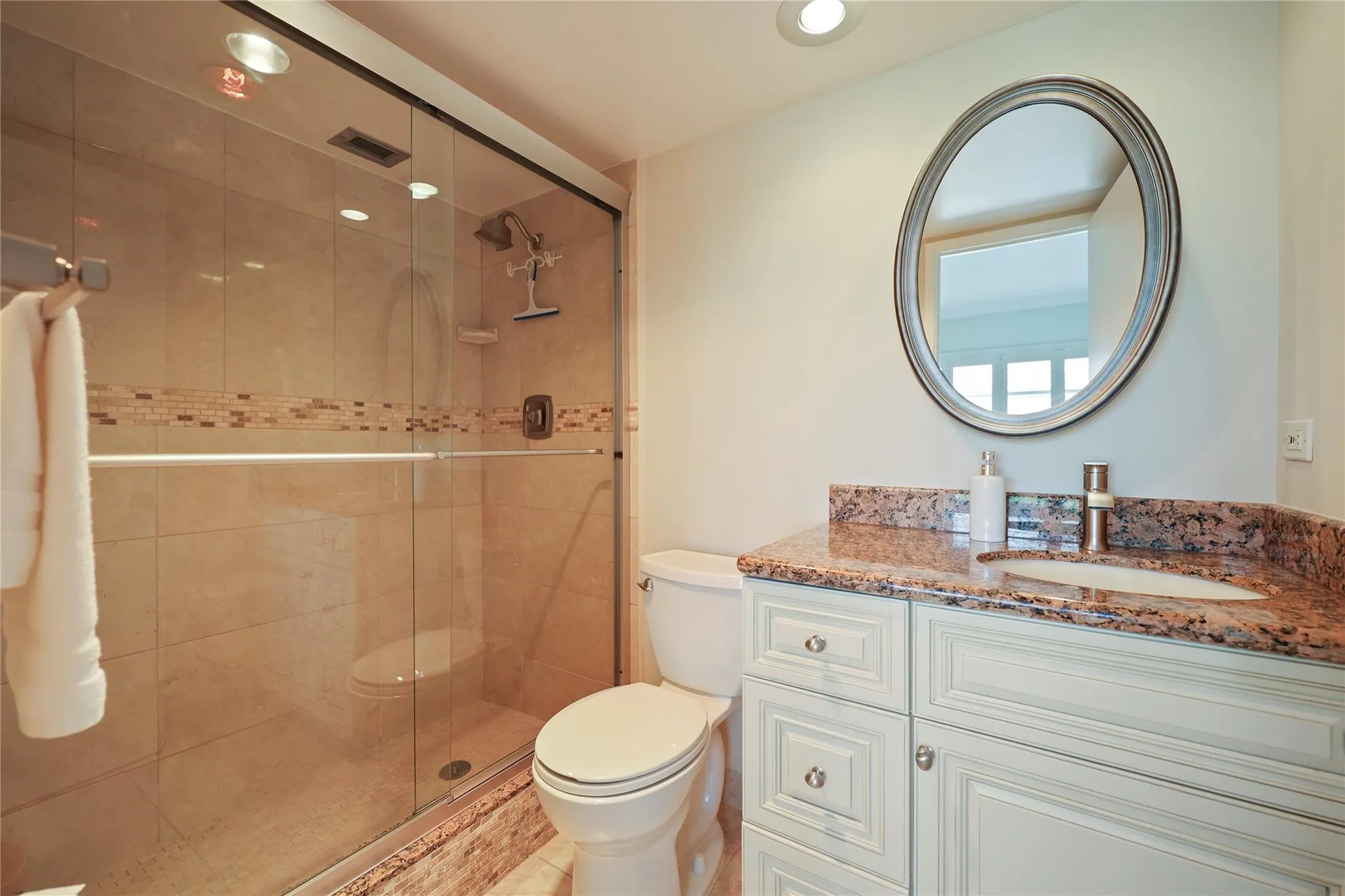 3050 N Palm Aire Dr, #609
