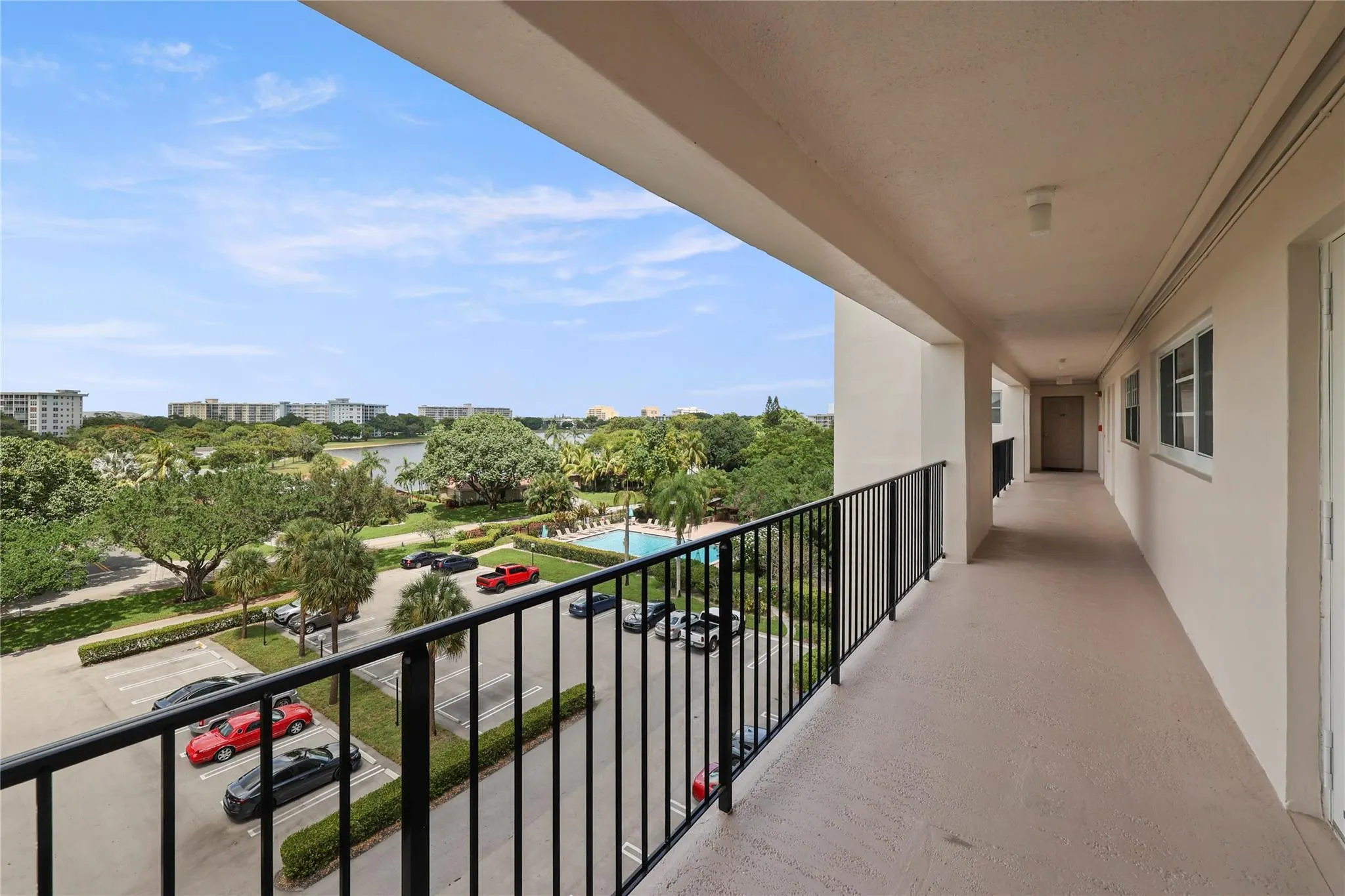 3050 N Palm Aire Dr, #609