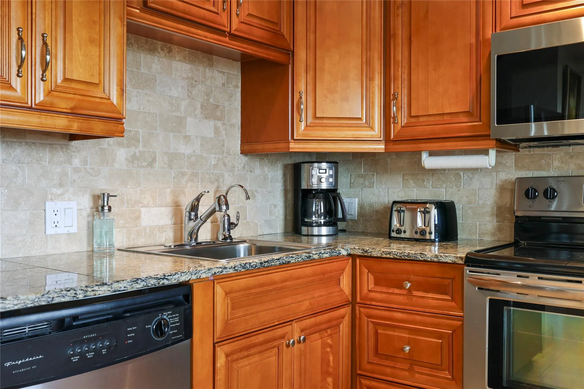 3050 N Palm Aire Dr, #609