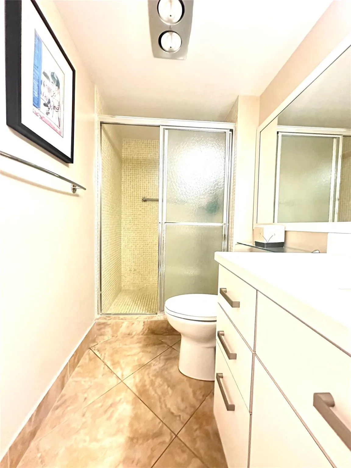 236 Grantham B, #236
