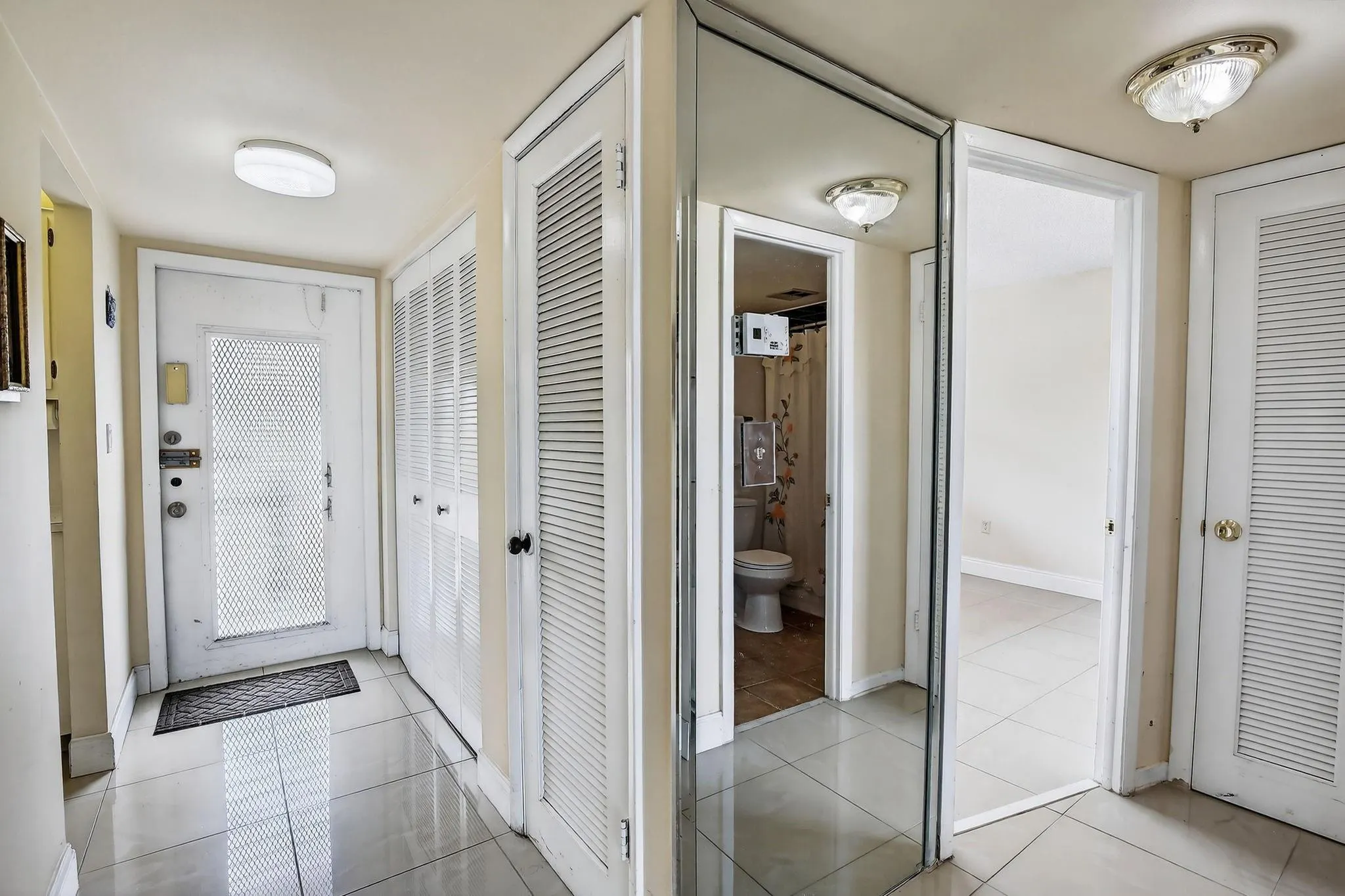 8100 Sunrise Lakes Blvd, #303