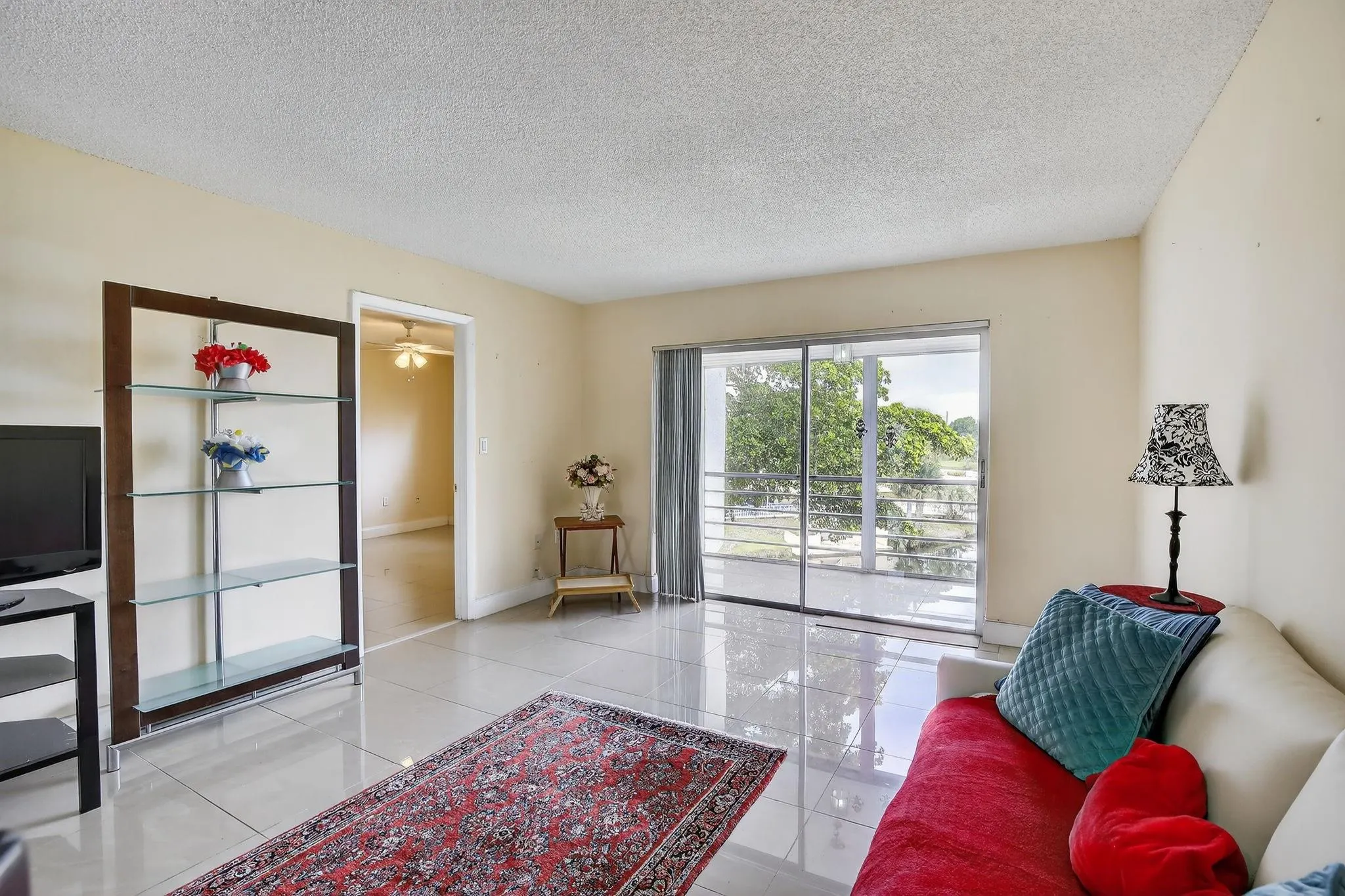 8100 Sunrise Lakes Blvd, #303