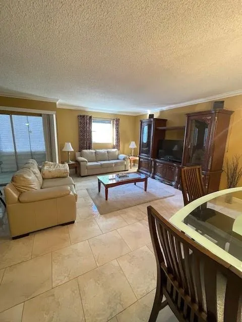 2061 NW 47th Ter, #2P