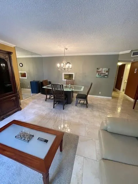 2061 NW 47th Ter, #2P