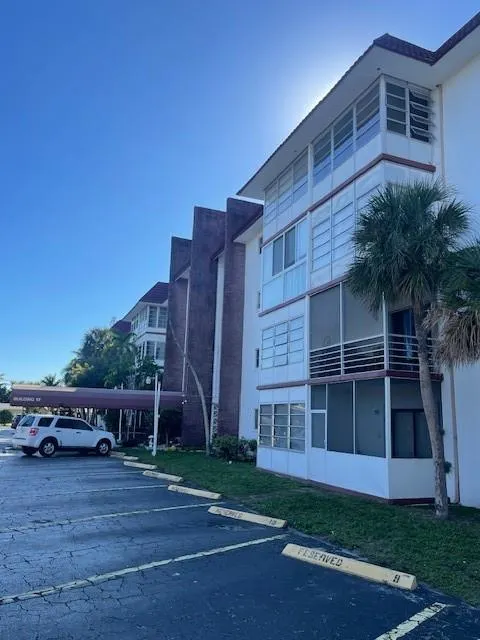 2061 NW 47th Ter, #2P