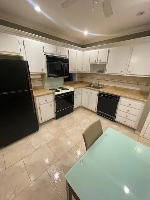 2061 NW 47th Ter, #2P