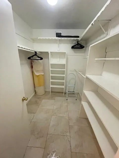 2061 NW 47th Ter, #2P