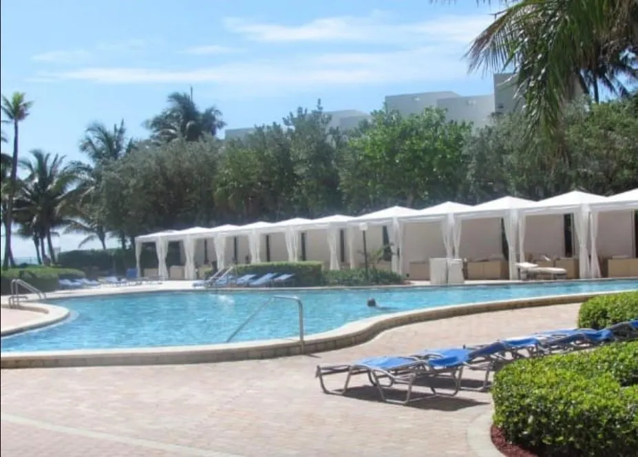 3001 S Ocean Dr, #207