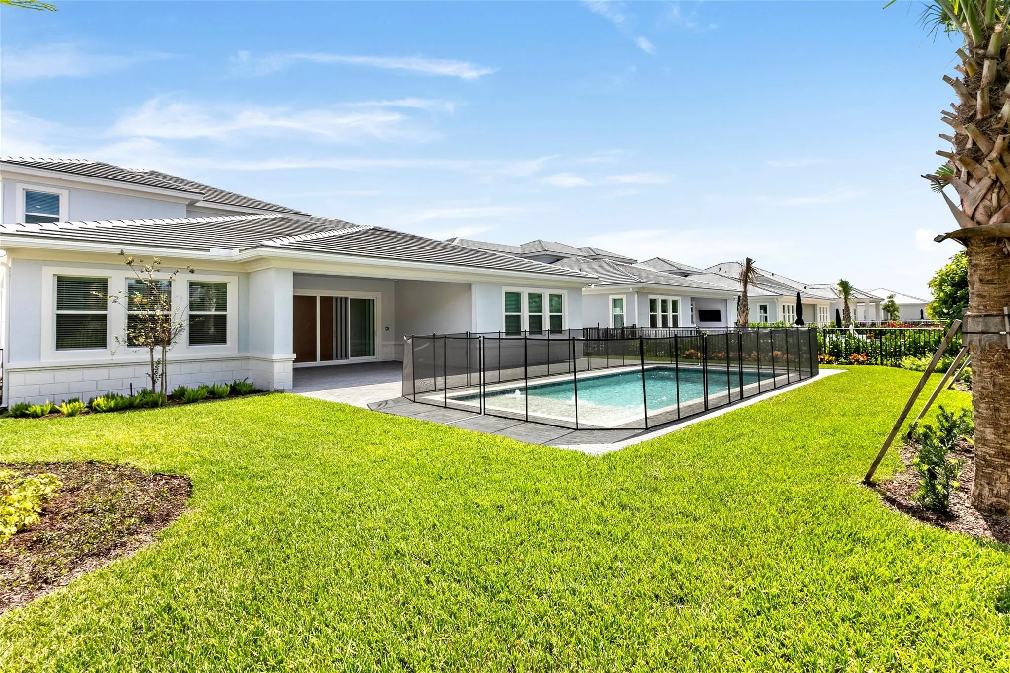 9224 Crestview Cir
