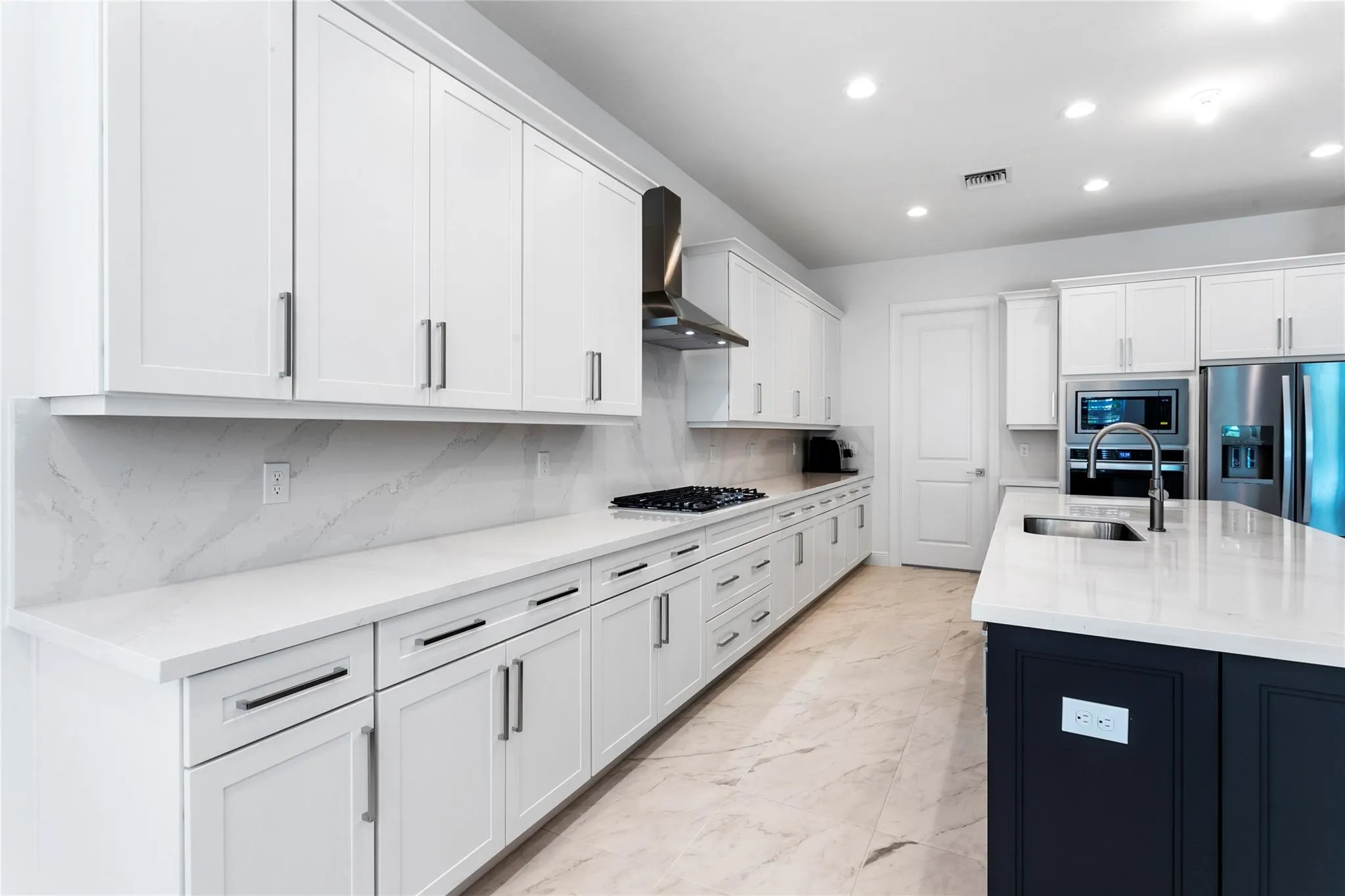 9224 Crestview Cir