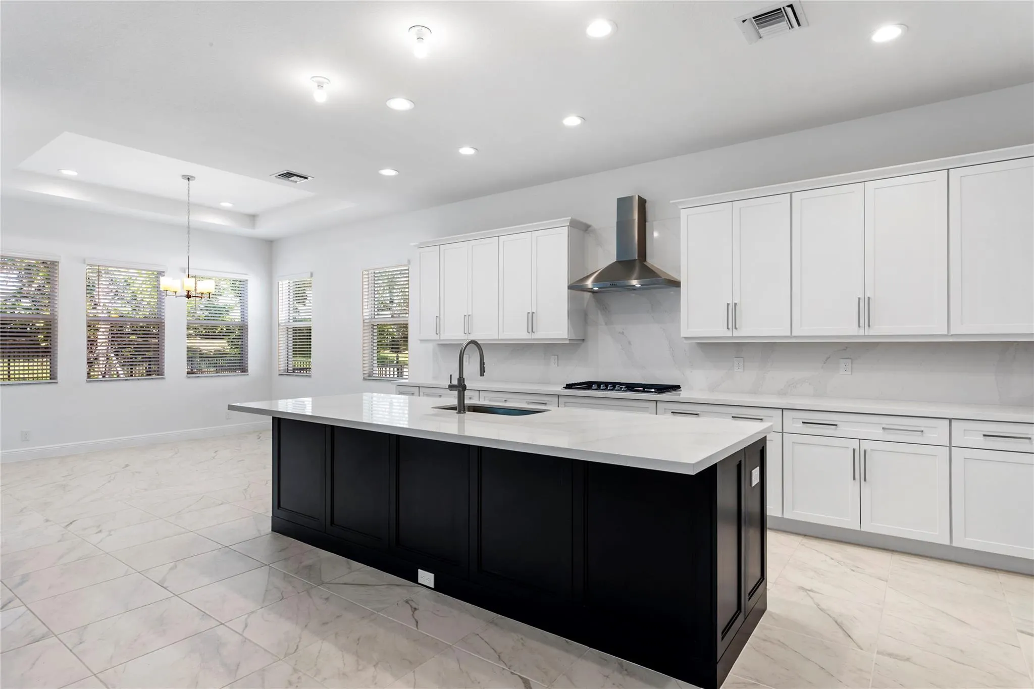9224 Crestview Cir