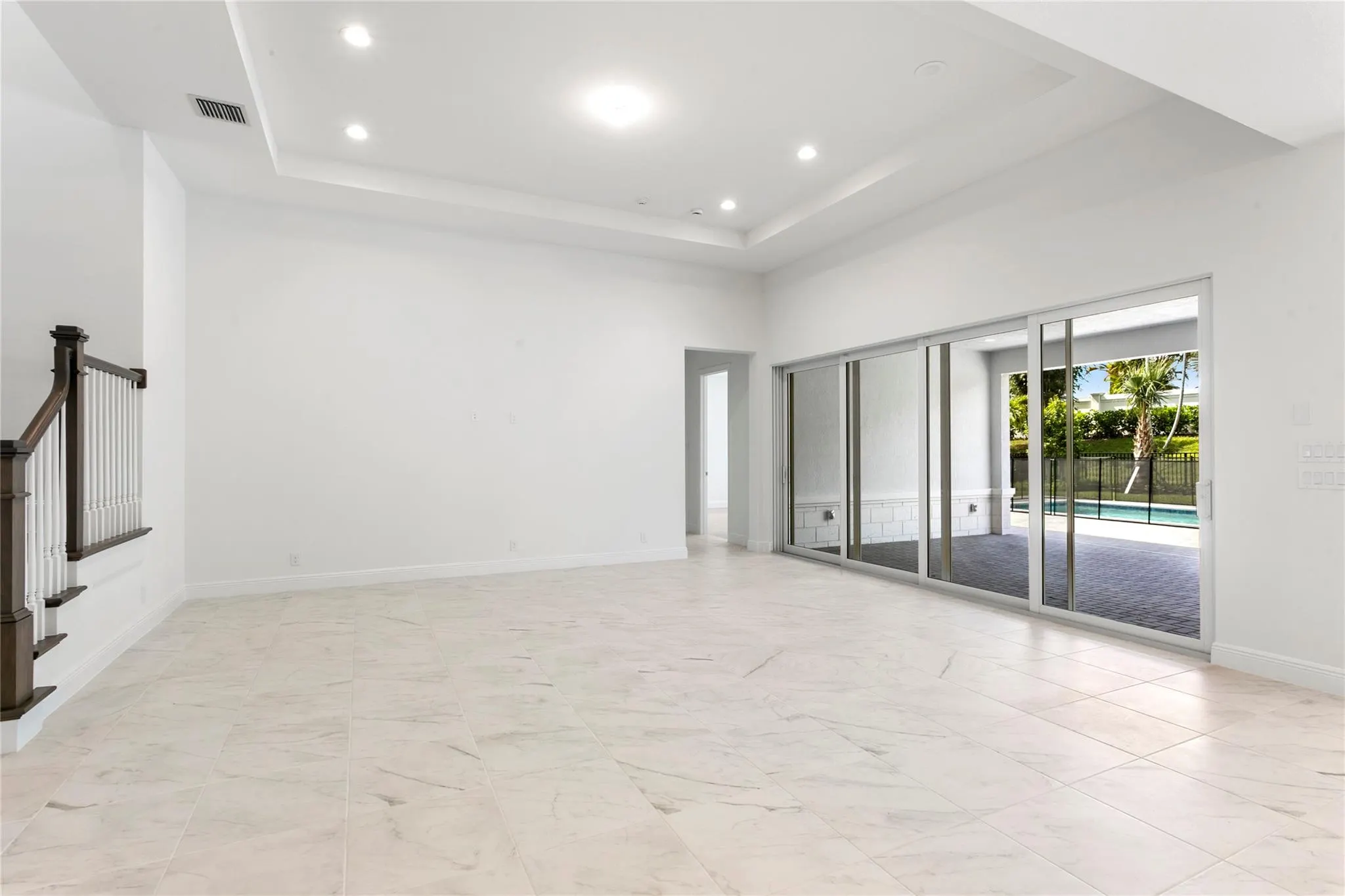 9224 Crestview Cir