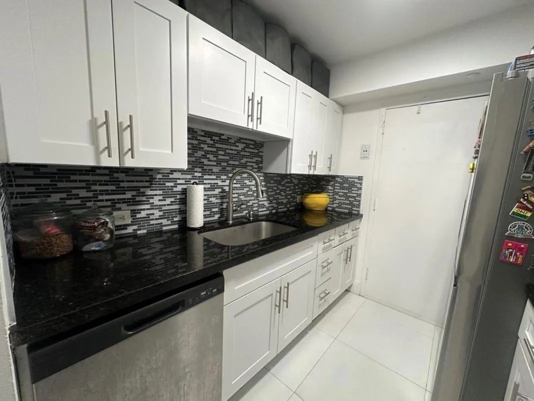 2350 NE 135th St, #203