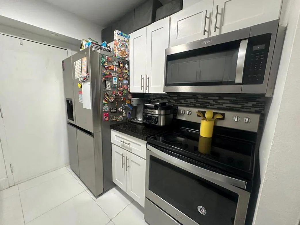 2350 NE 135th St, #203