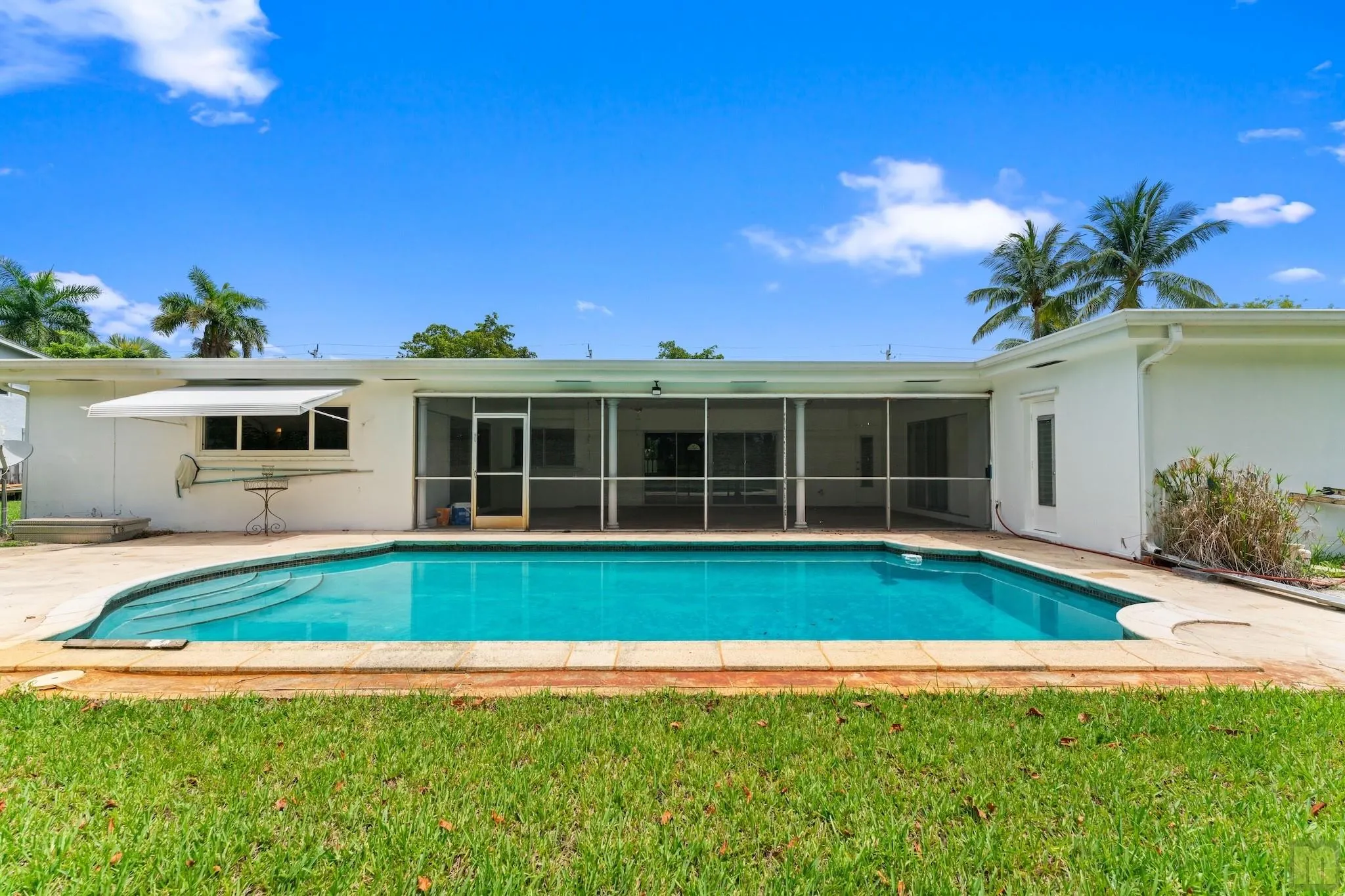 801 NW 45th Ave