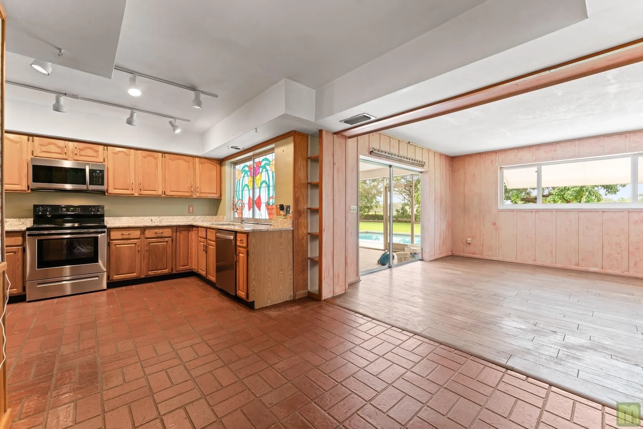 801 NW 45th Ave