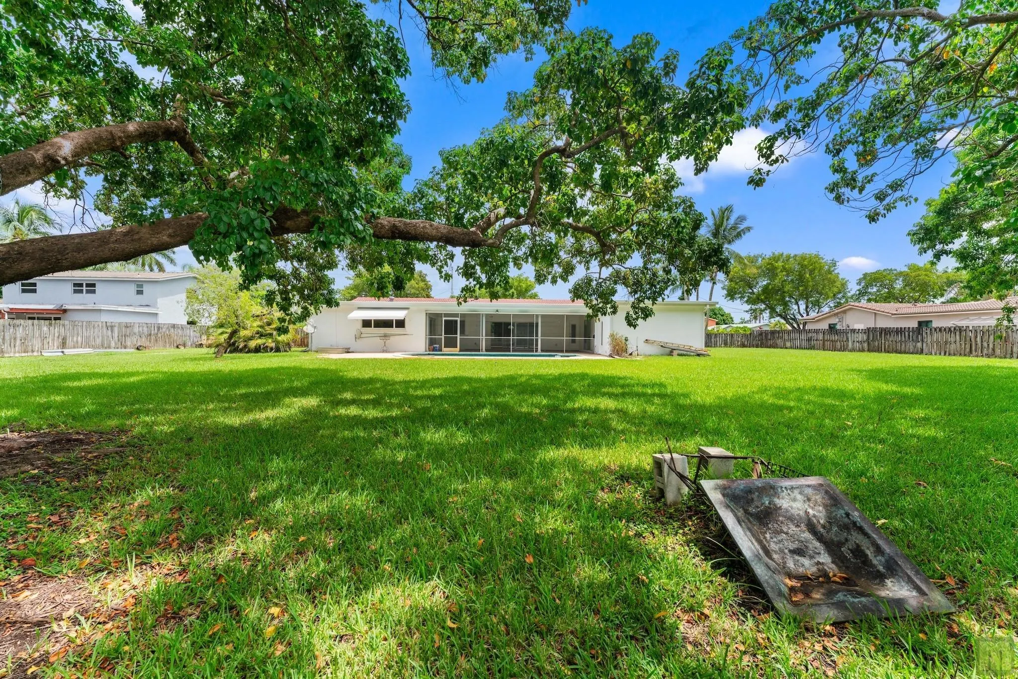 801 NW 45th Ave