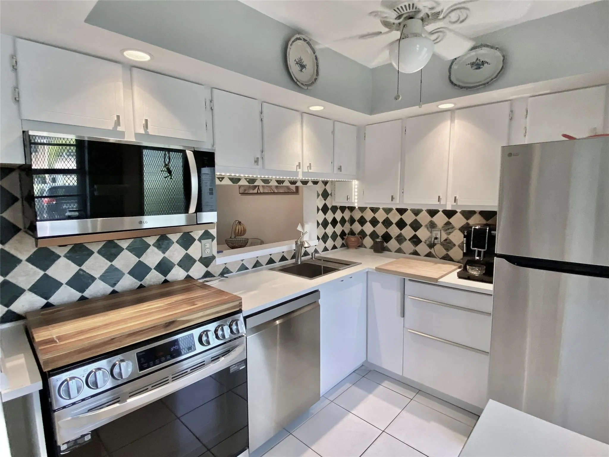 108 NE 20th Avenue, #101