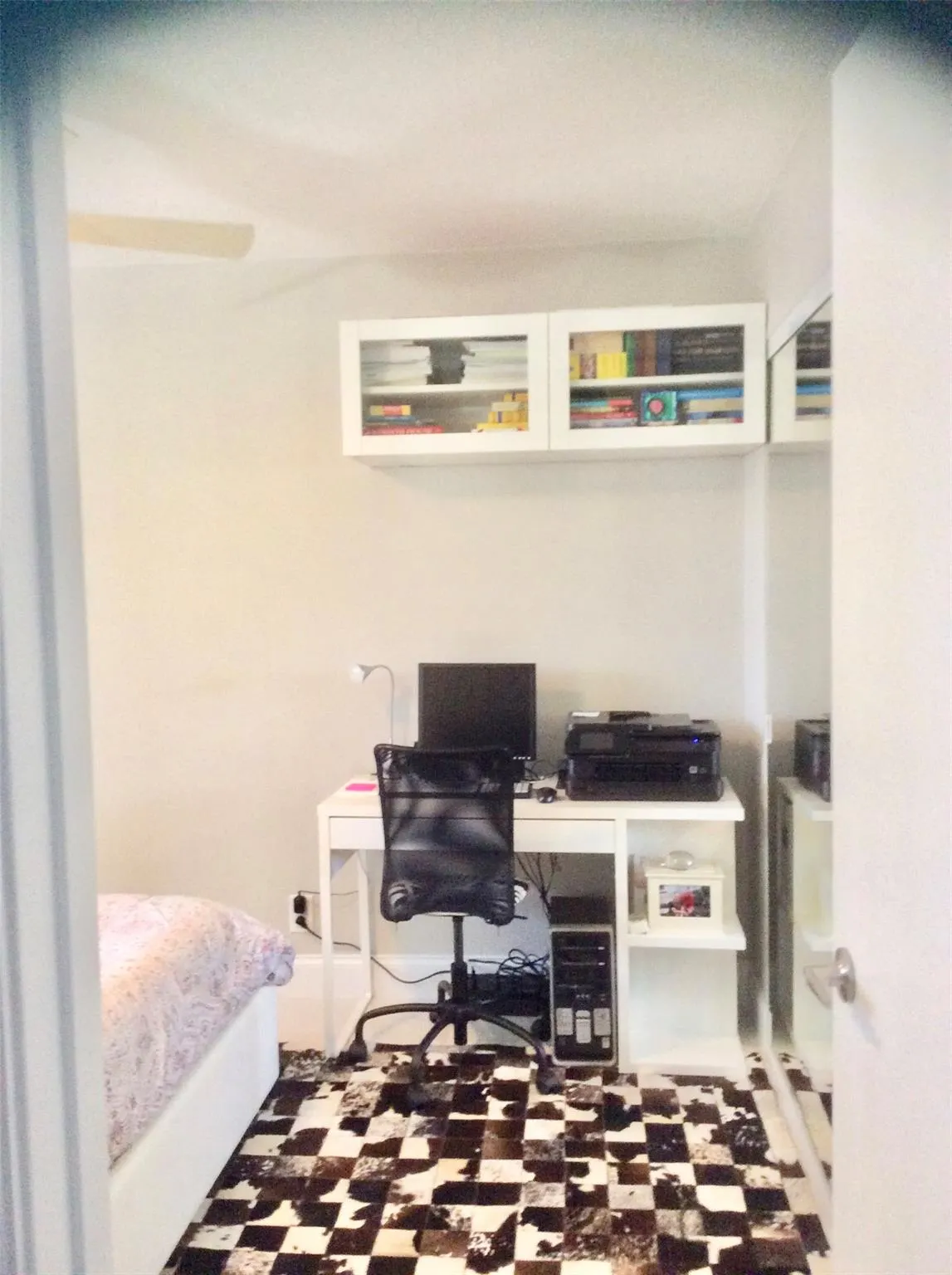2220 N Cypress Bend Dr, #104