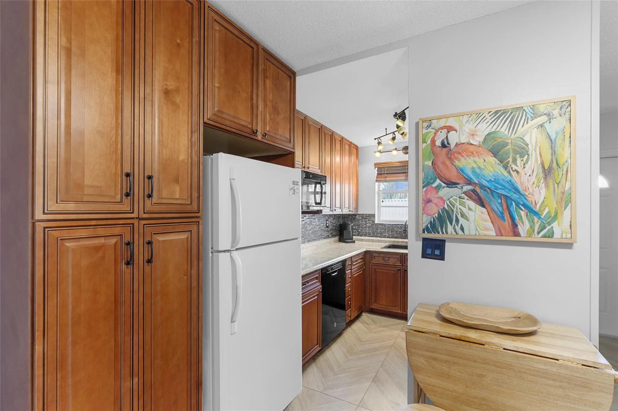 30 SE 13th St, #A6