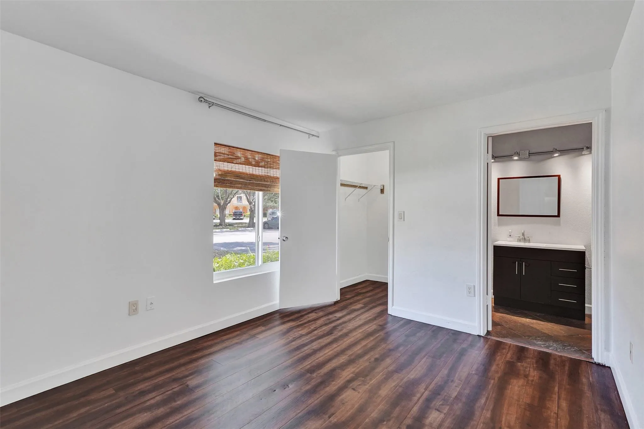 2371 NW 33rd St, #706
