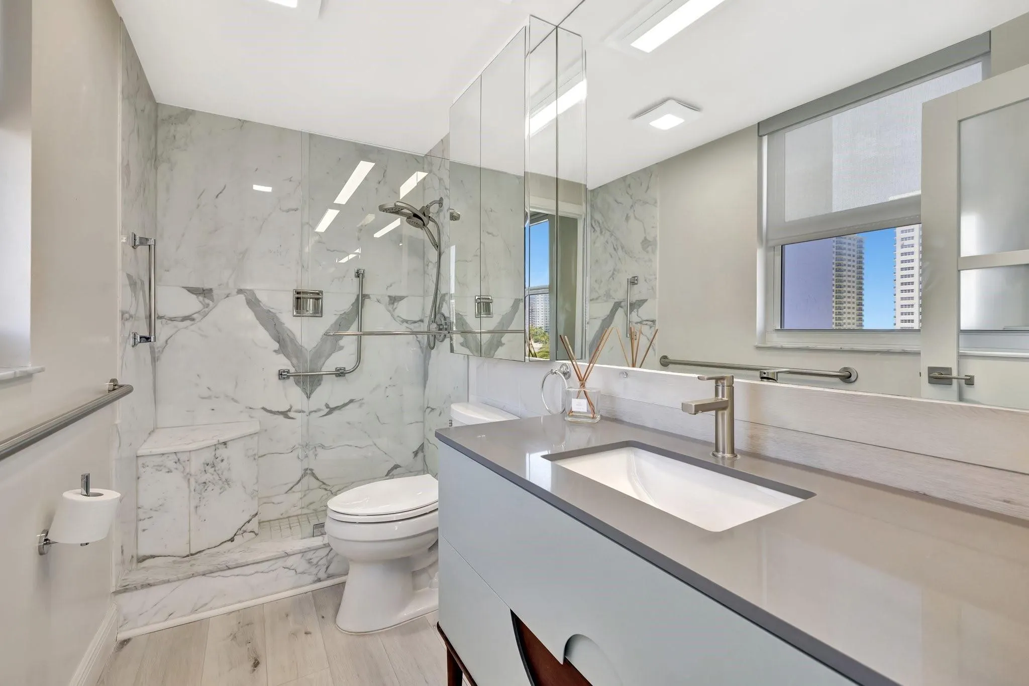 3333 NE 34th St, #608