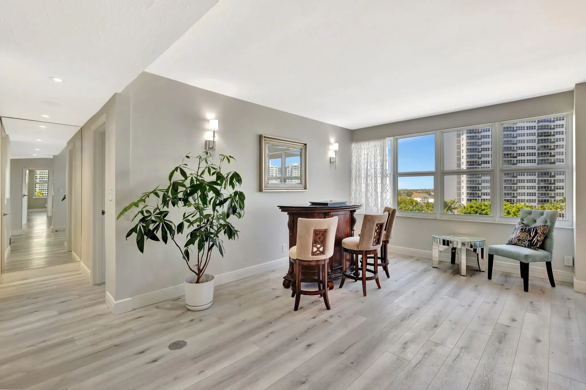 3333 NE 34th St, #608