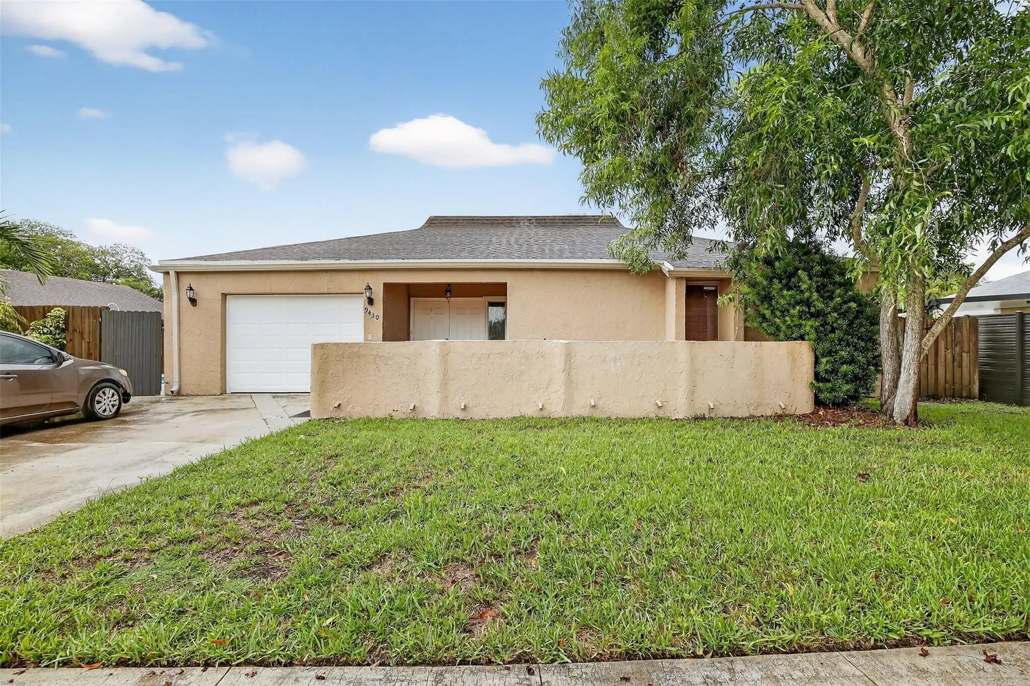 9430 SW 49th St