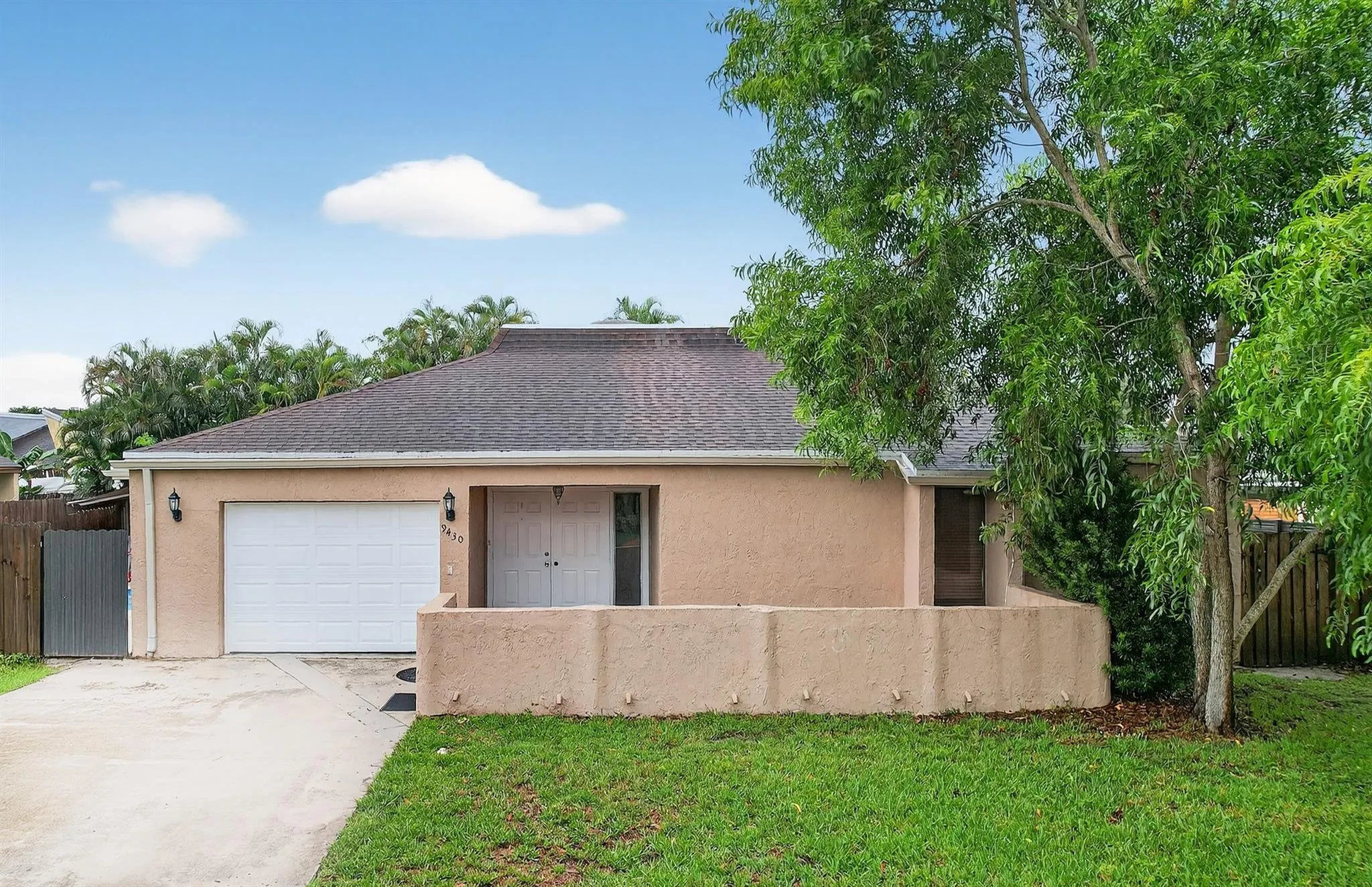 9430 SW 49th St