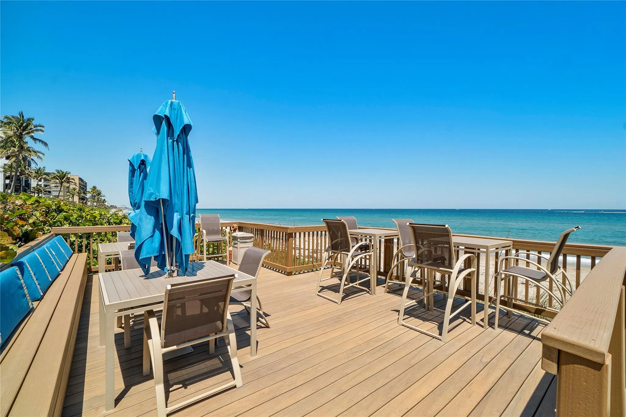1147 Hillsboro Mile, #904